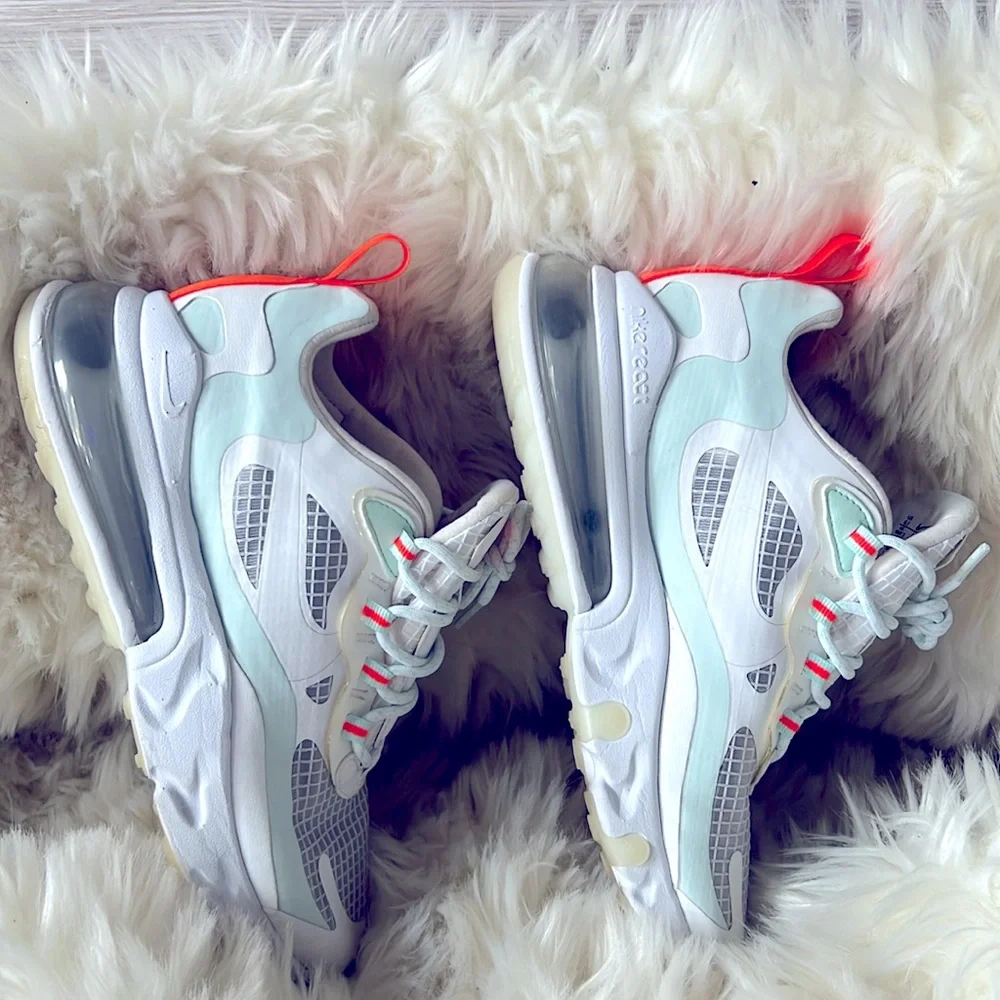 EUC Nike Airs - Picture 5 of 6
